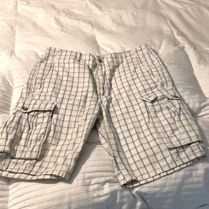 Levi’s mens white madras cargo shorts